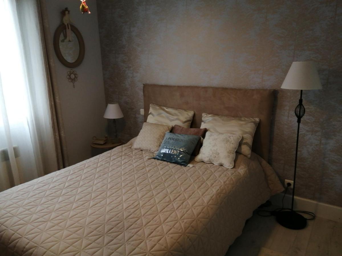 La Conviviale Apartment Saintes Ngoại thất bức ảnh